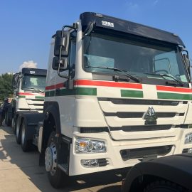 SINO TUCK 4X2 Tractor Head