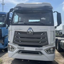 HOWO 6X4 Tractor Head With Double Sleeper